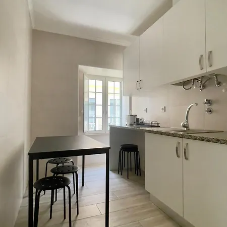 Oeste Garden Apartment *