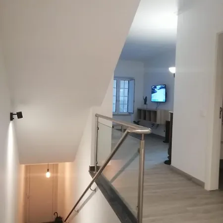 Oeste Garden شقة كالداس دا راينها